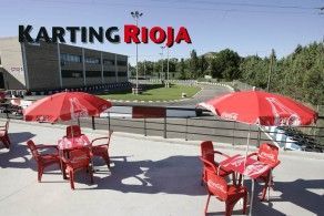 Terraza desde donde ver el circuito de karting en logroño